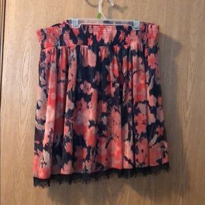 Cute skirt with lace detailing